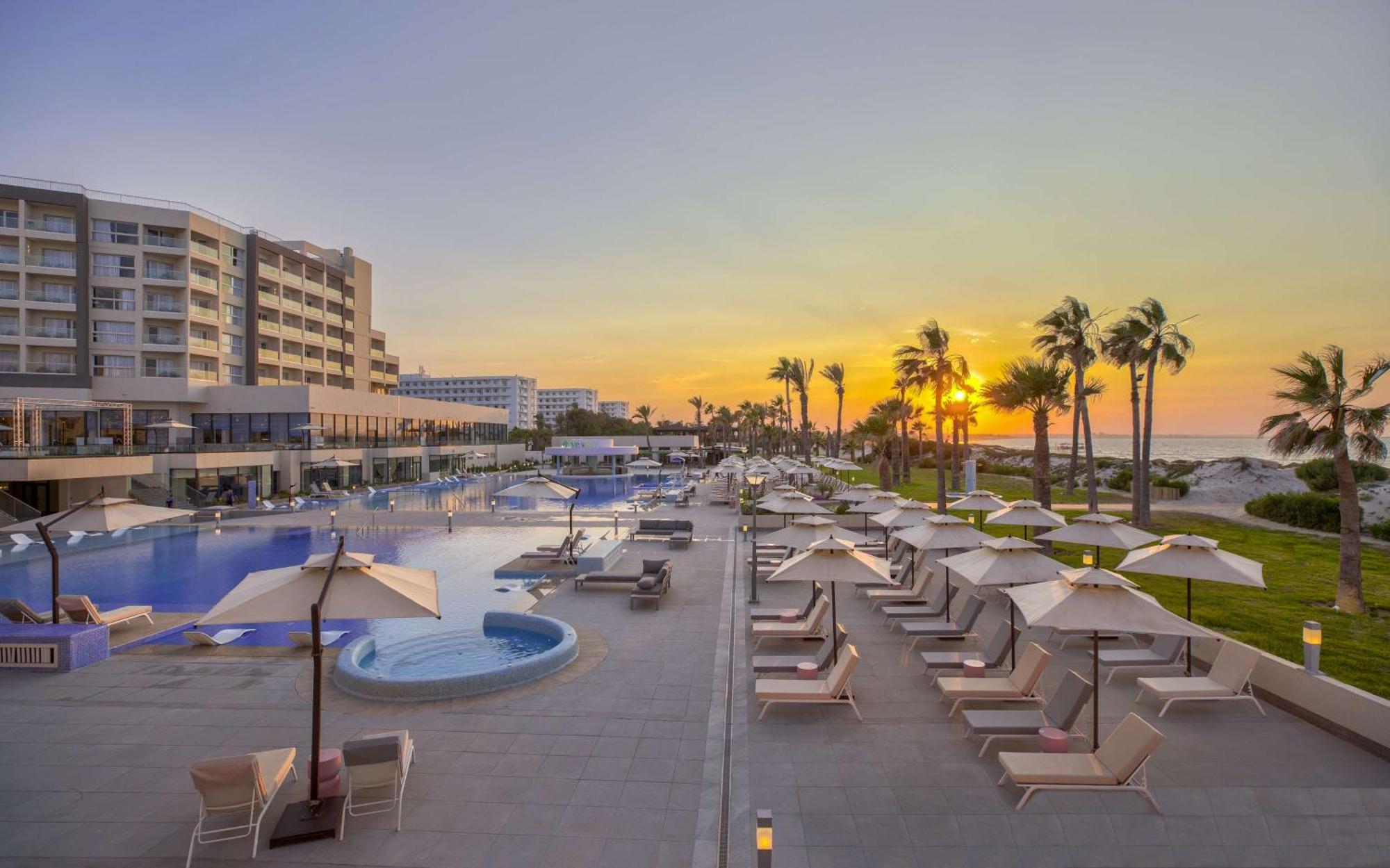 Hilton Skanes Monastir Beach Resort Esterno foto